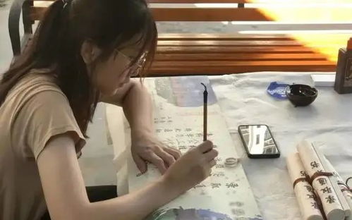 仪式感拉满 1.6米长的卷轴式录取通知书,来自珠海这所高校